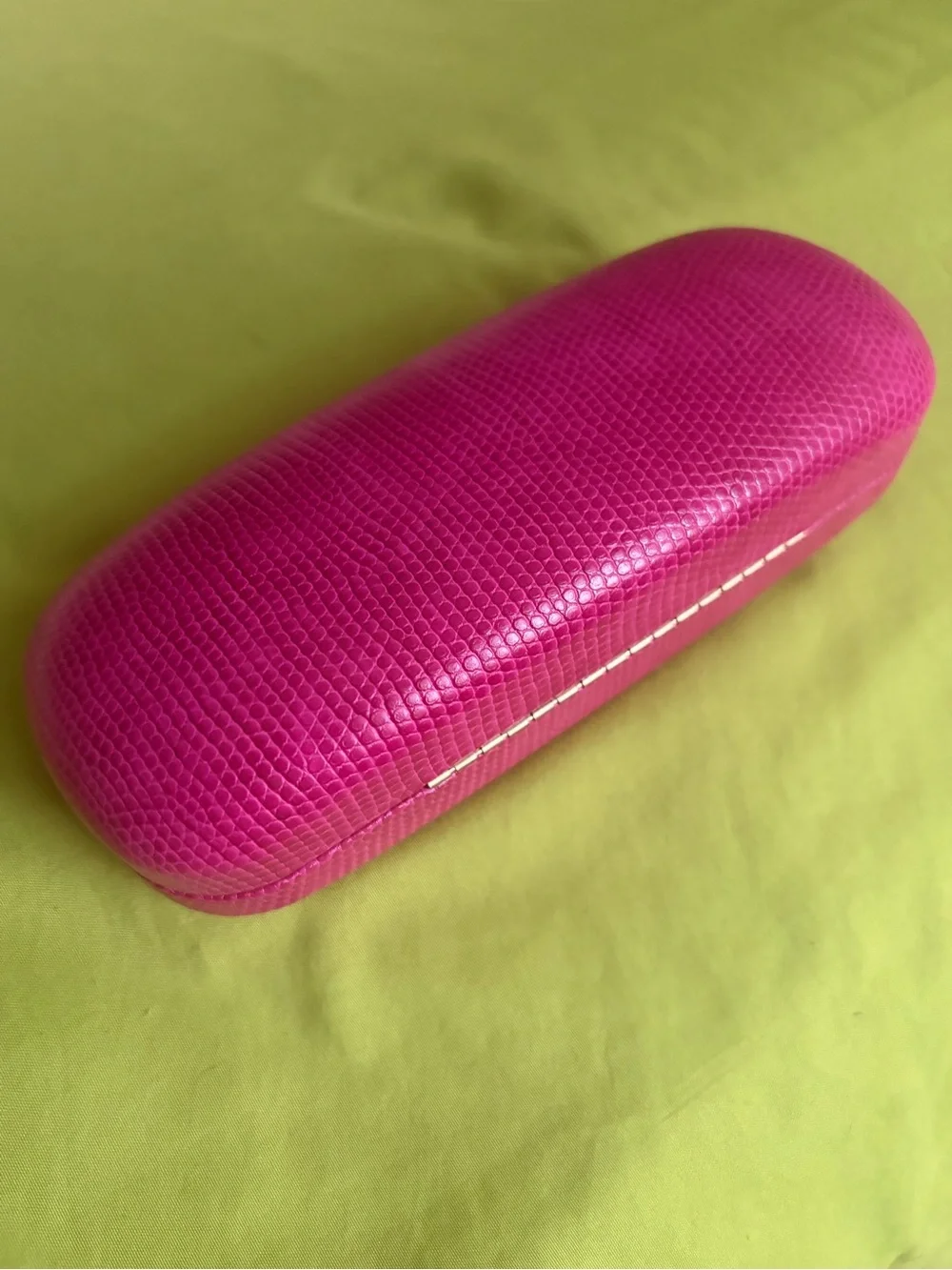 Lilly Pulitzer Bright Pink Textured Sunglasses Case